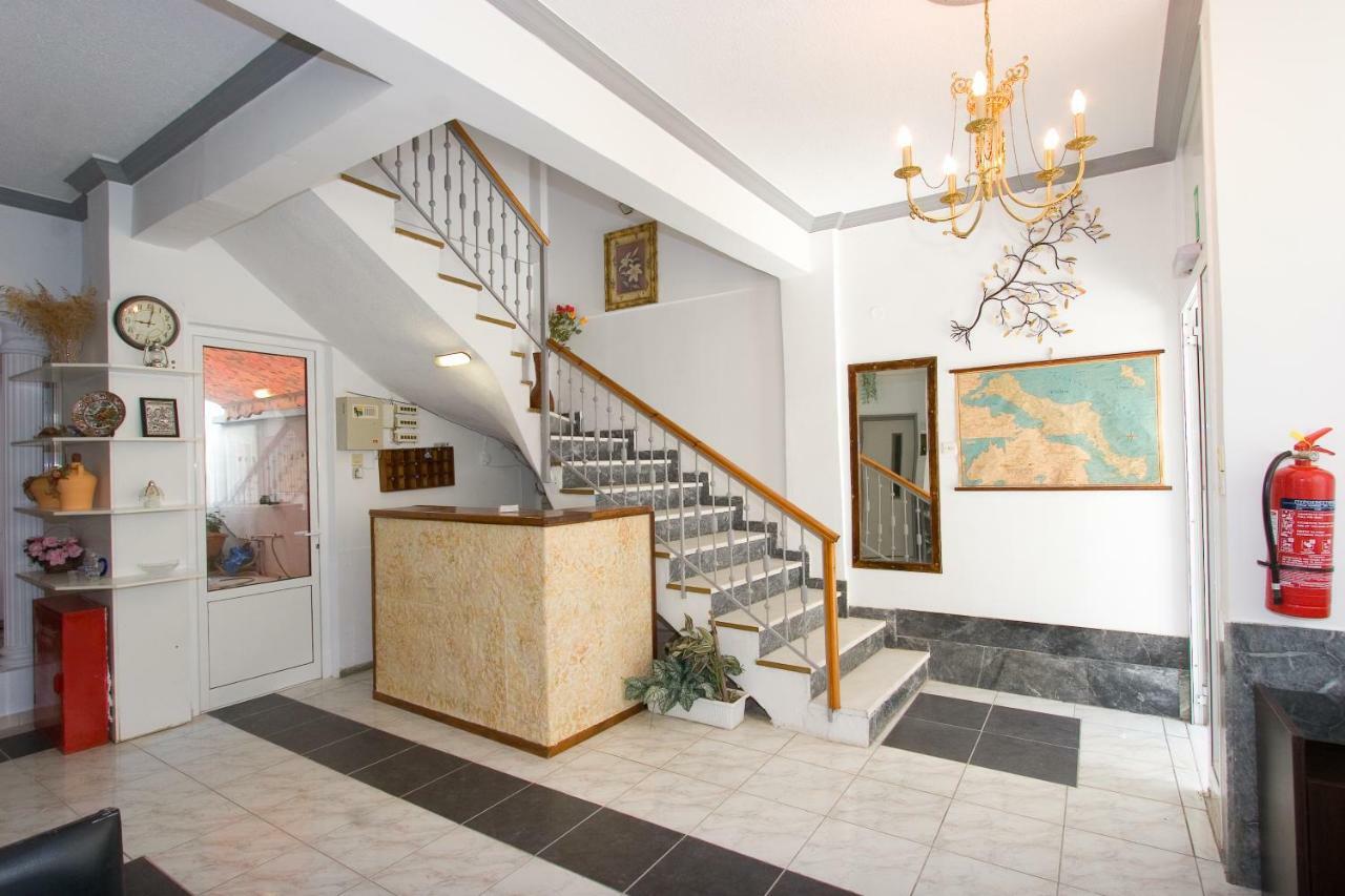 Difo Hotel Лутра Едипсу Екстериор снимка
